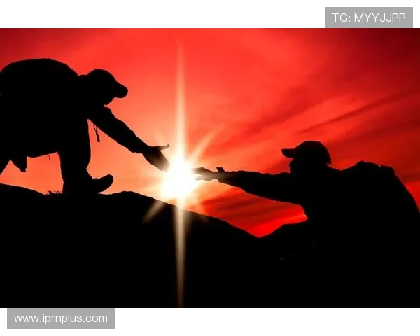 赛前梅州球迷晒Tifo致敬魏晋平投资人及全体队员团结奋斗精神